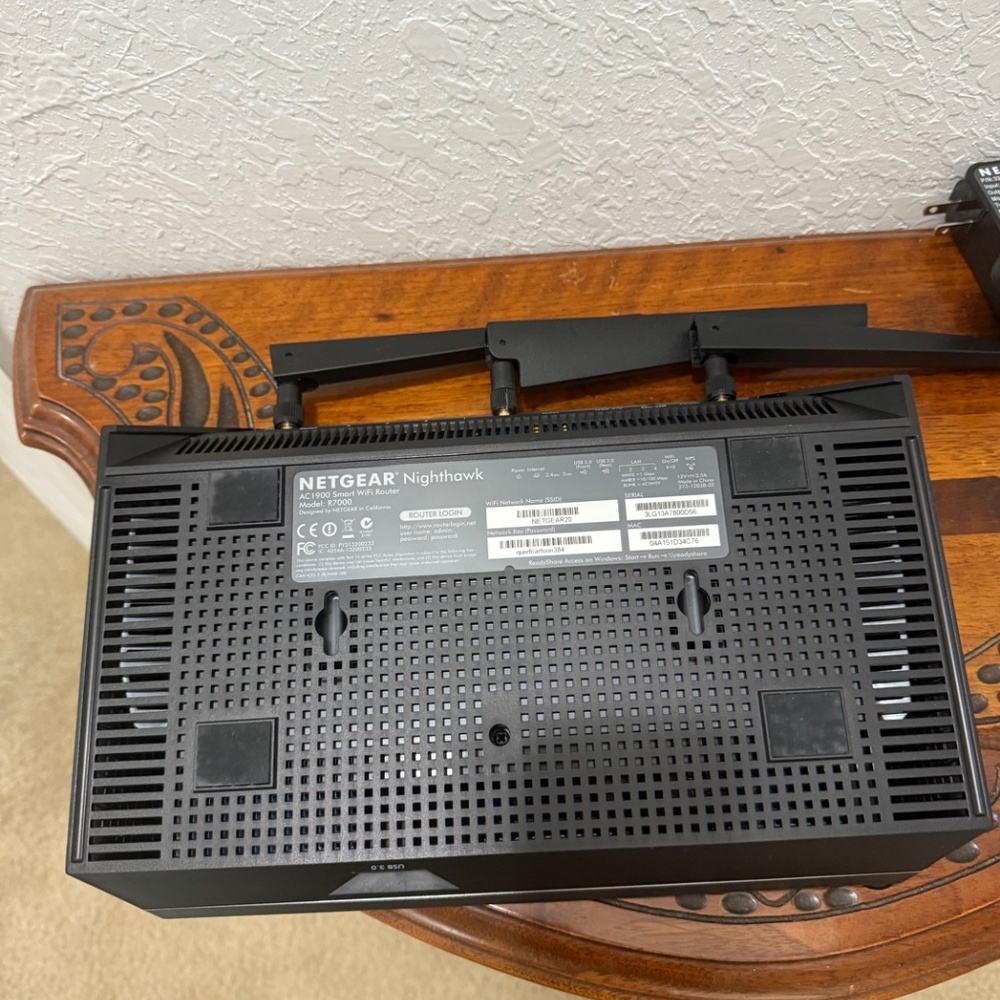 NETGEAR Nighthawk‎ AC1900 Smart Wi-Fi Router Gaming/Streami, R7000 - Picture 3 of 5